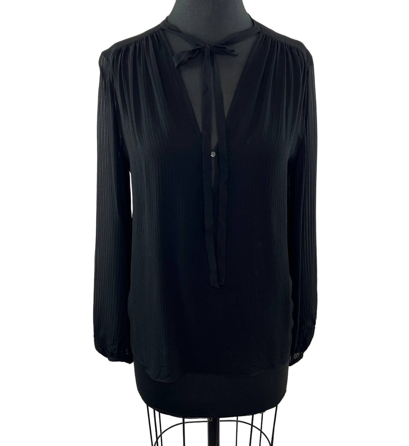 Theory Black Silk Bernetta Pebbled Seersucker Tie Neck Blouse Top Long Sleeve S